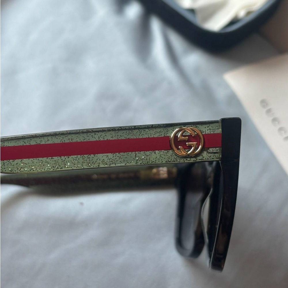 Gucci Black Sunglasses sherry line - Picture 3 of 9